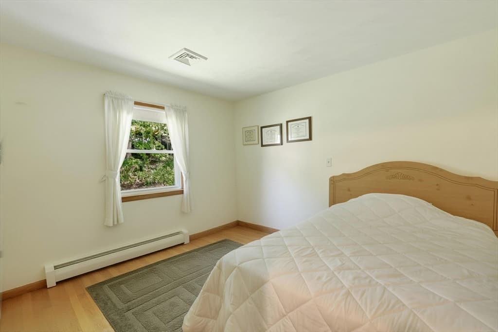 Single Family Residence at 16 Saybrook Cir, South Hadley MA 01075, photo 17 of 32