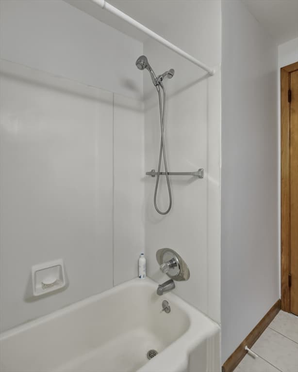 Single Family Residence at 16 Saybrook Cir, South Hadley MA 01075, photo 16 of 32