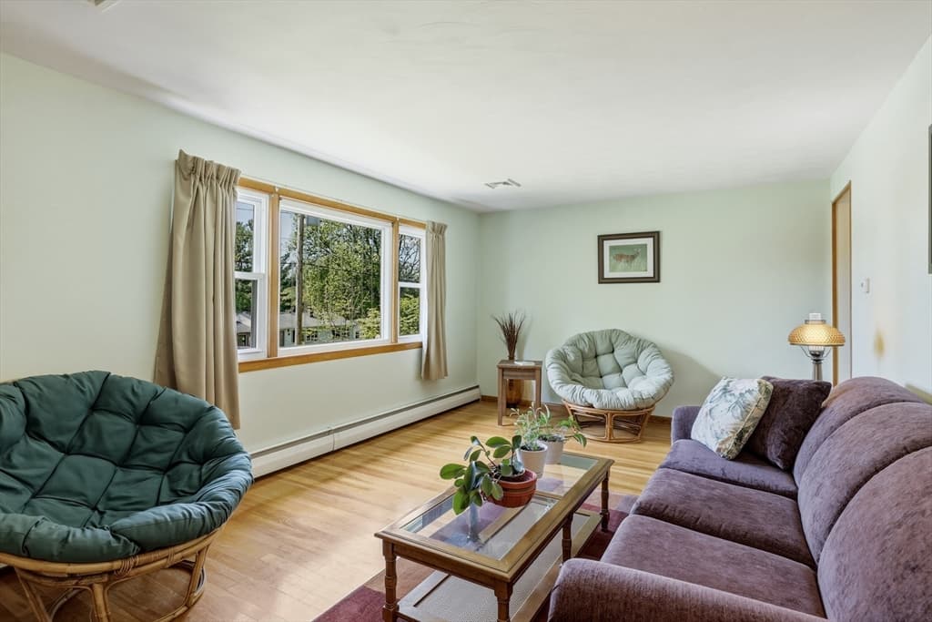 Single Family Residence at 16 Saybrook Cir, South Hadley MA 01075, photo 12 of 32