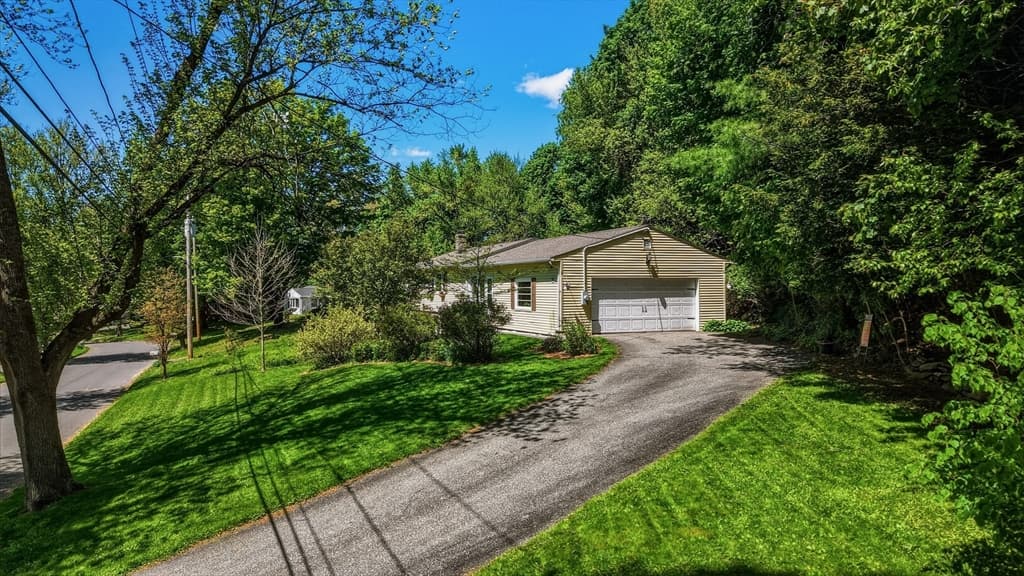 Single Family Residence at 16 Saybrook Cir, South Hadley MA 01075, photo 3 of 32