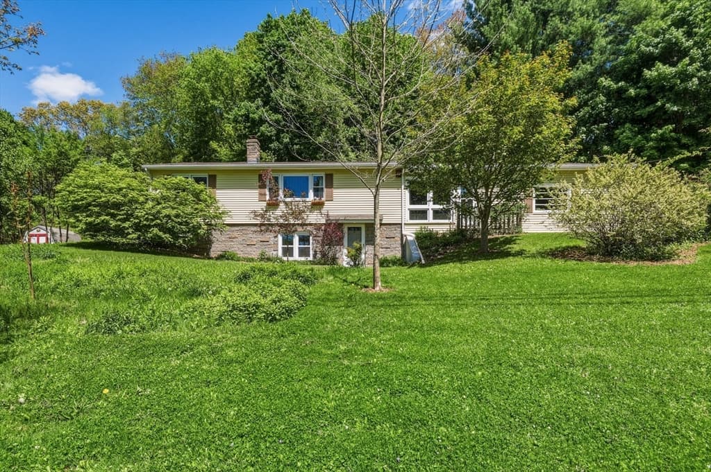 Single Family Residence at 16 Saybrook Cir, South Hadley MA 01075, photo 24 of 32
