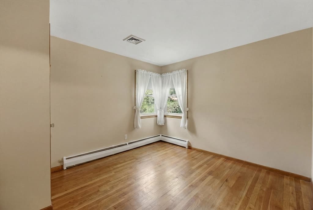 Single Family Residence at 16 Saybrook Cir, South Hadley MA 01075, photo 18 of 32