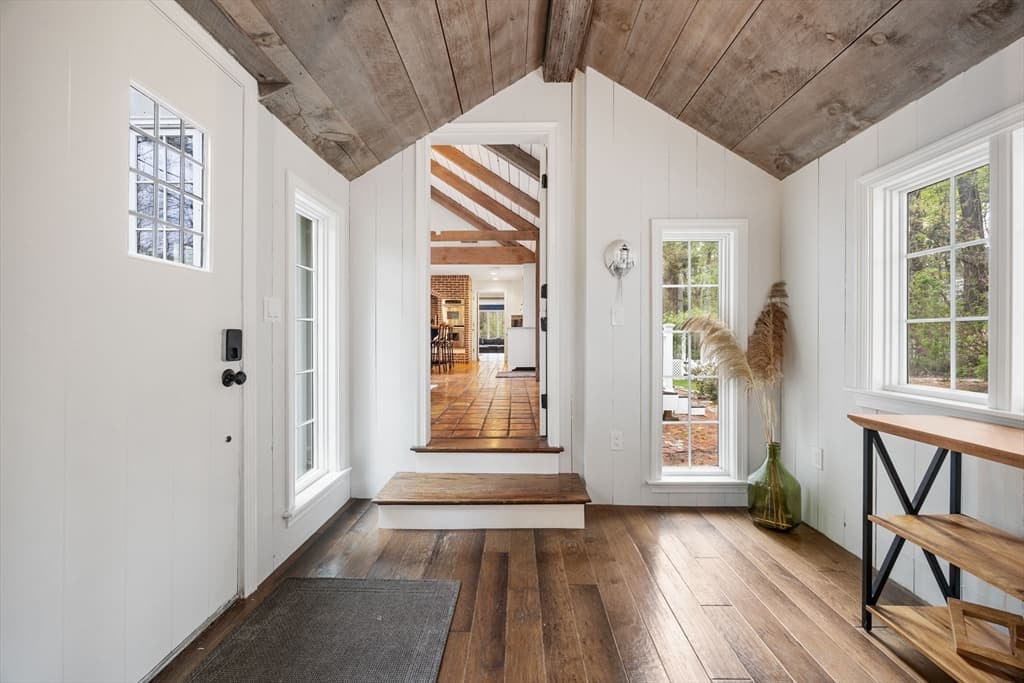 Single Family Residence at 908 Main Street, Norwell MA 02061, photo 10 of 42