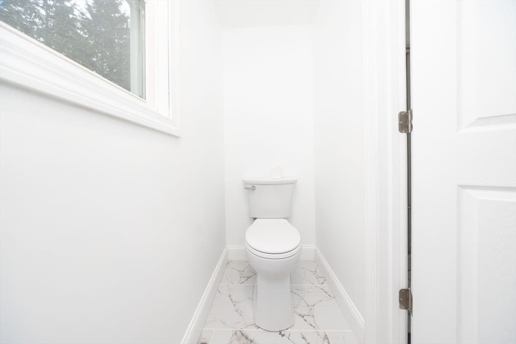 Single Family Residence at 155 Southbridge Road, Oxford MA 01537, photo 23 of 42