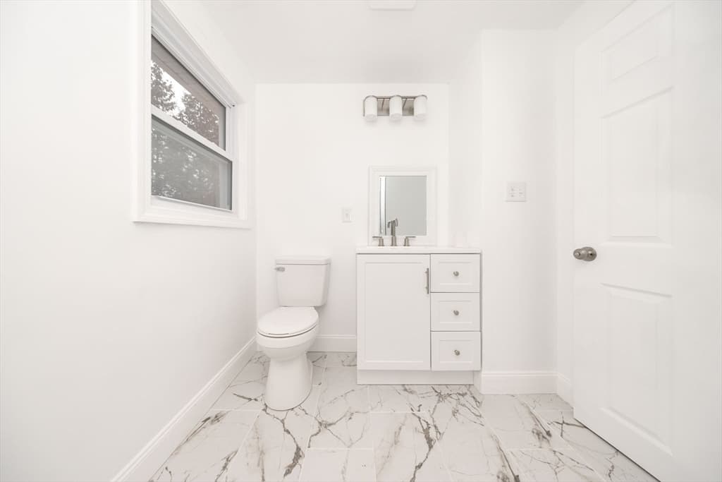 Single Family Residence at 155 Southbridge Road, Oxford MA 01537, photo 22 of 42