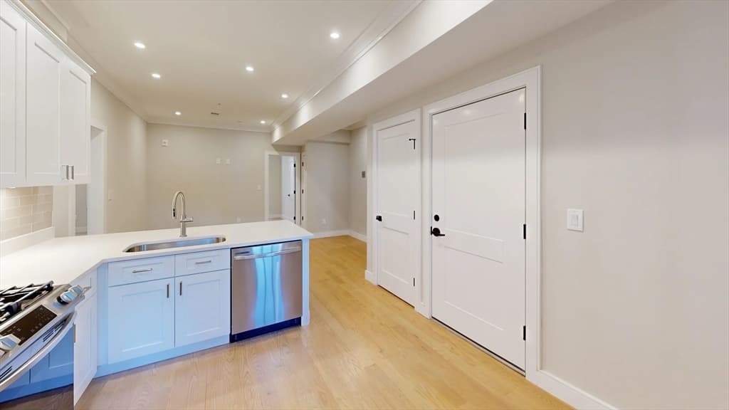 5-9 Family at 159-161 Allston, Boston MA 02134, photo 13 of 15