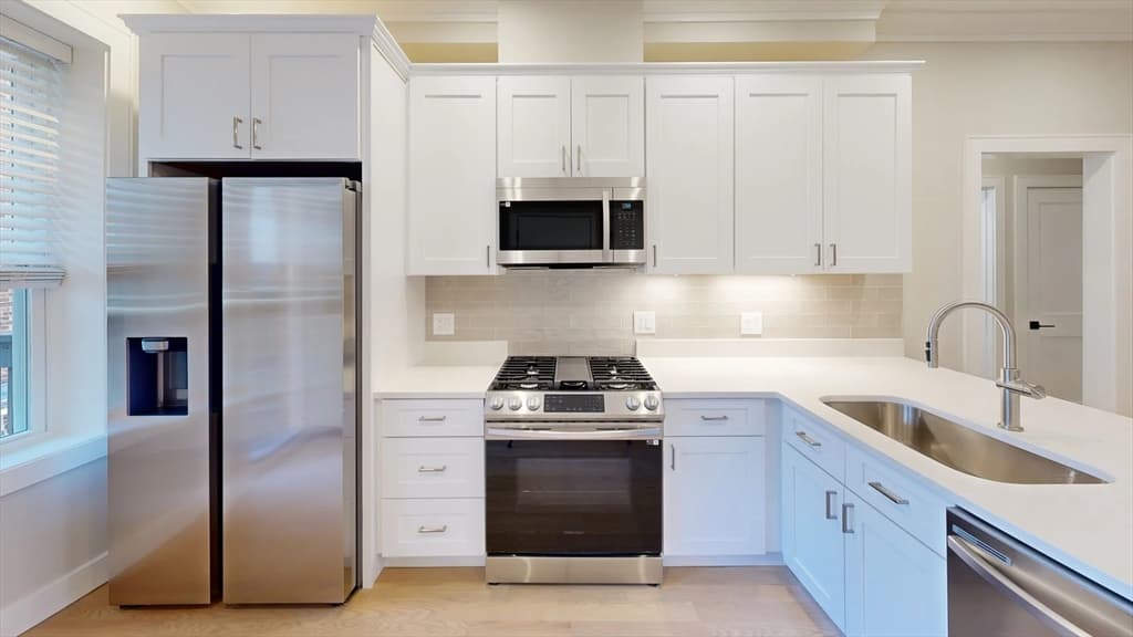 5-9 Family at 159-161 Allston, Boston MA 02134, photo 10 of 15