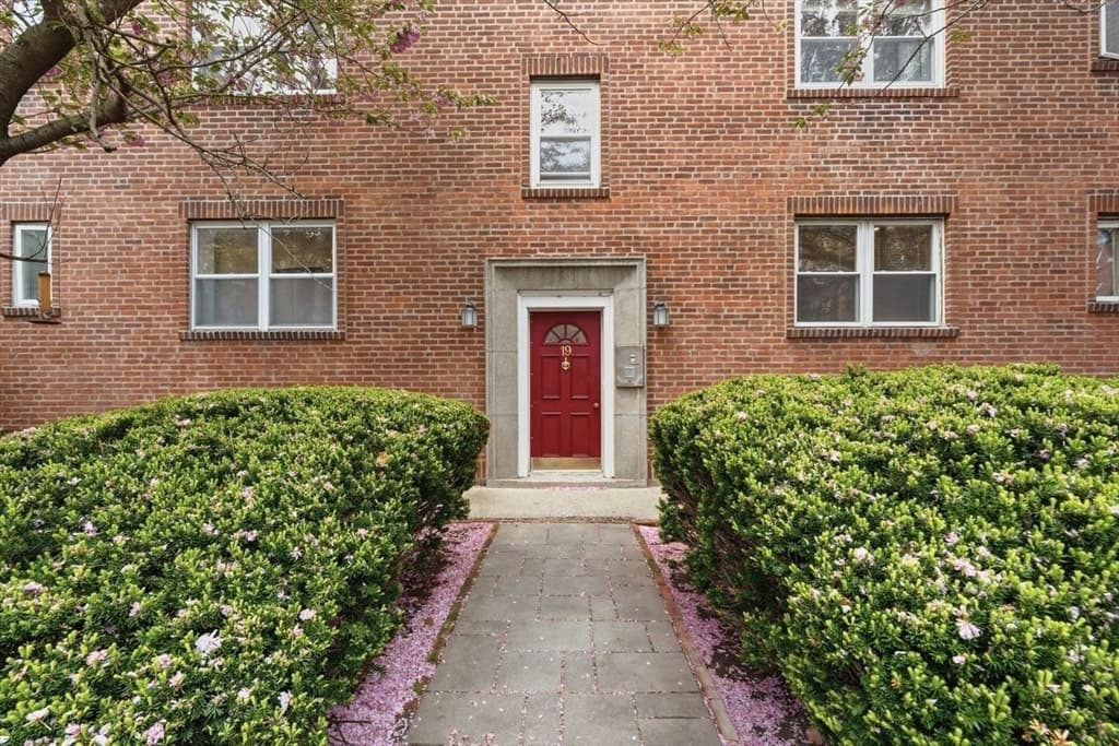 19 Alton Court # 2, Brookline MA 02446