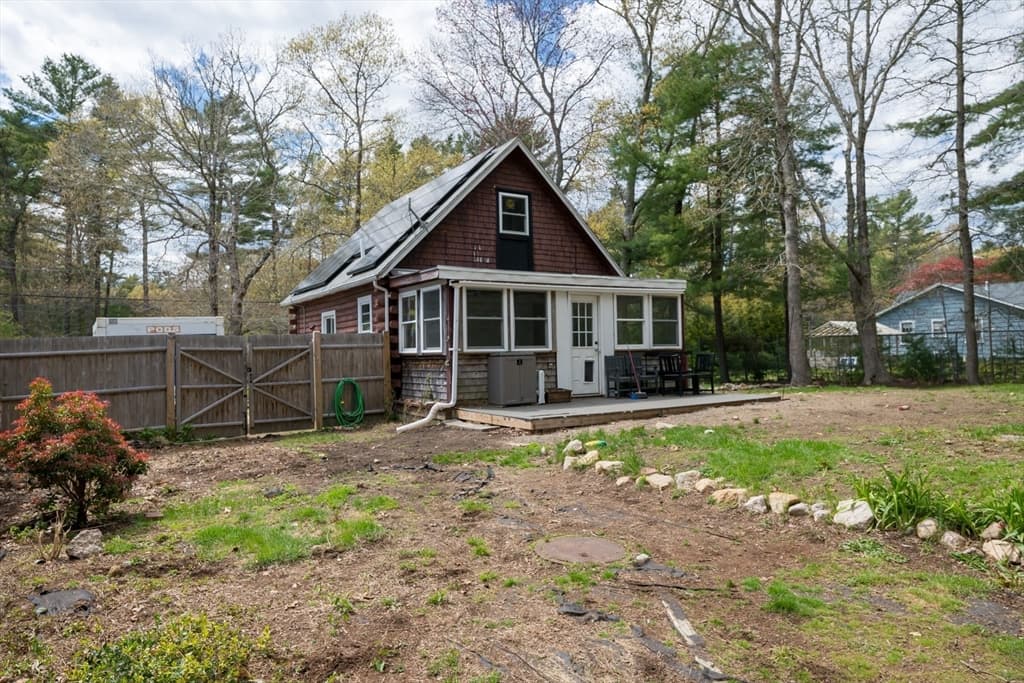 Single Family Residence at 792 Mill St, Marion MA 02738, Marion, photo 16 of 18
