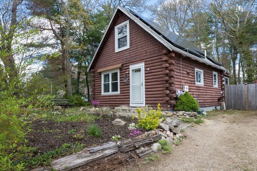 Single Family Residence at 792 Mill St, Marion MA 02738, Marion, photo 3 of 18