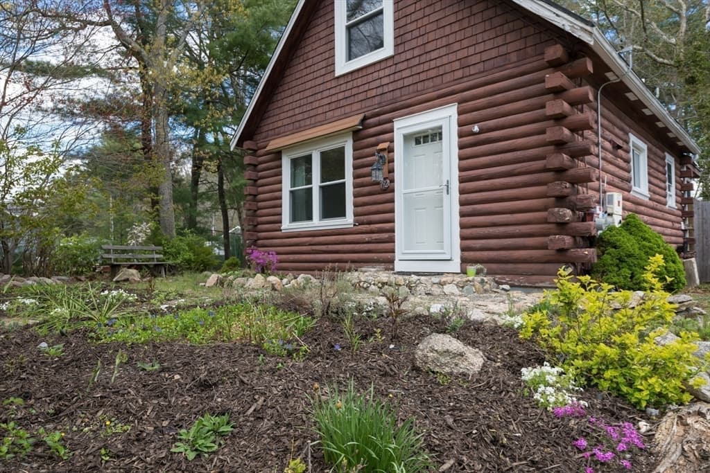 Single Family Residence at 792 Mill St, Marion MA 02738, Marion, photo 5 of 18