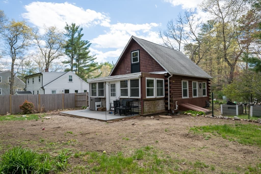 Single Family Residence at 792 Mill St, Marion MA 02738, Marion, photo 15 of 18