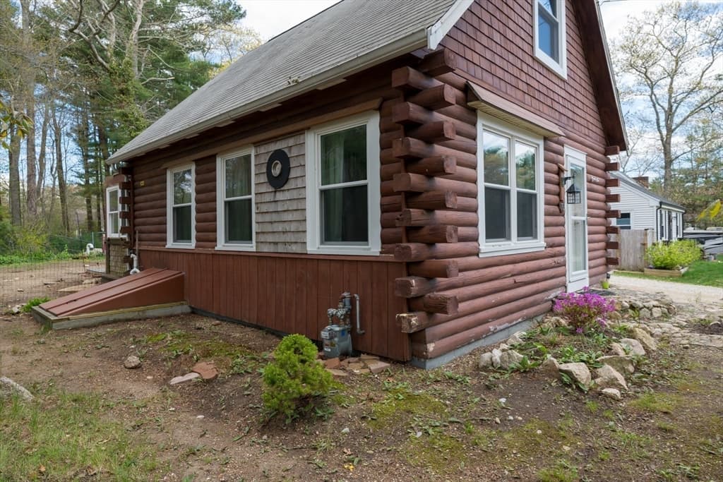 Single Family Residence at 792 Mill St, Marion MA 02738, Marion, photo 4 of 18
