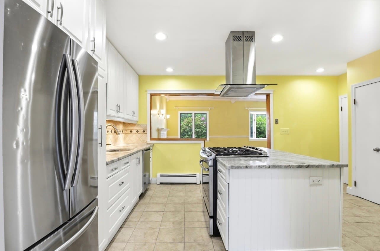 2 Family - 2 Units Up/Down at 279 Osgood Street, North Andover MA 01845, photo 10 of 41