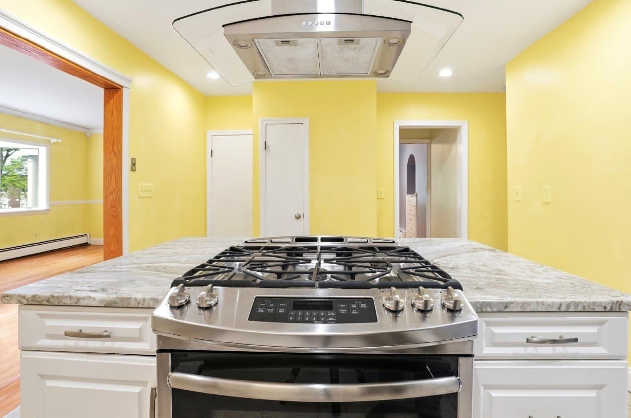 2 Family - 2 Units Up/Down at 279 Osgood Street, North Andover MA 01845, photo 11 of 41