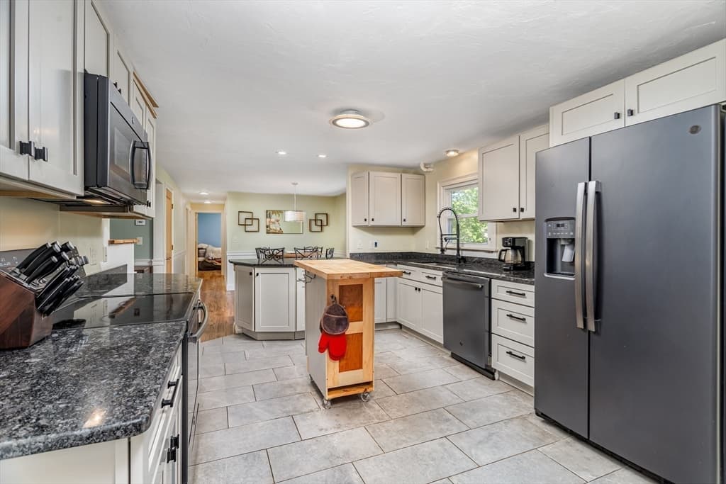 17 Fairview, Ashburnham MA 01430 photo 3