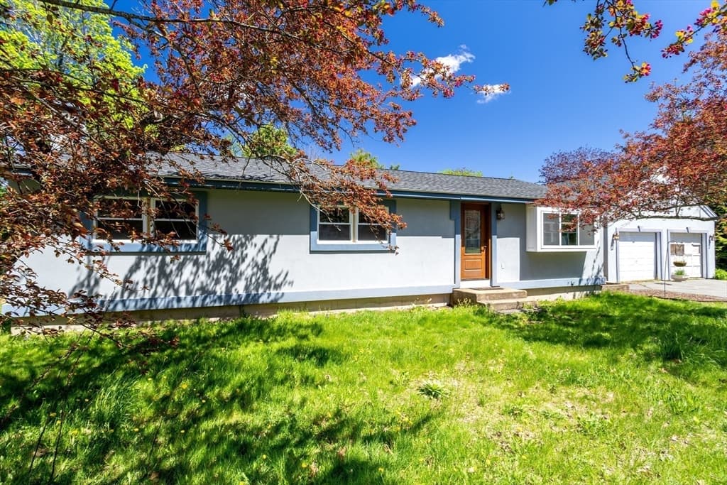 17 Fairview, Ashburnham MA 01430