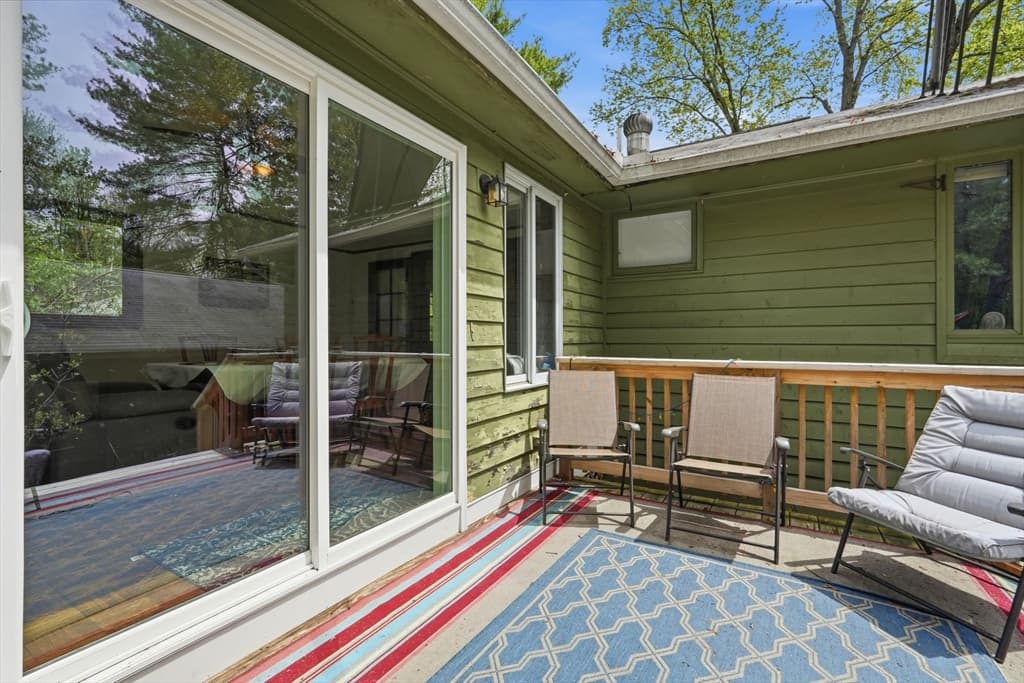 390 State St, Amherst MA 01002 photo 29