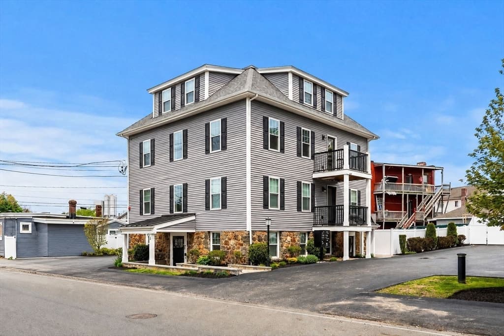 4 Wakefield Ave # 4, Wakefield MA 01880