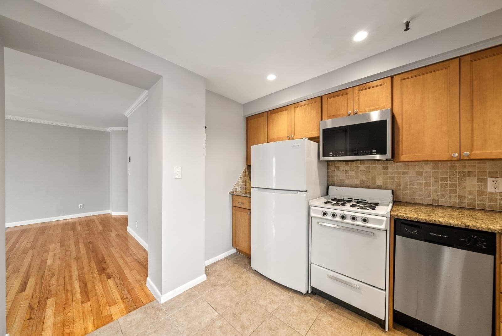 Condominium at 26 Commonwealth Ter # 19, Boston MA 02135, photo 12 of 23