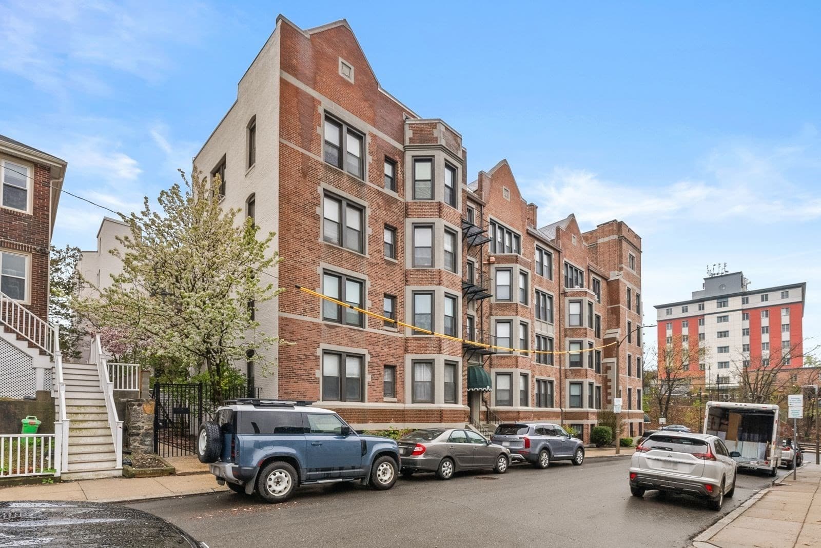 26 Commonwealth Ter # 19, Boston MA 02135