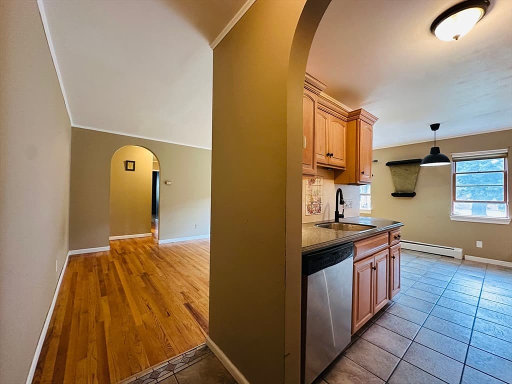 Condominium at 288 Regency Park Dr # 288, Agawam MA 01001, Agawam, photo 2 of 24