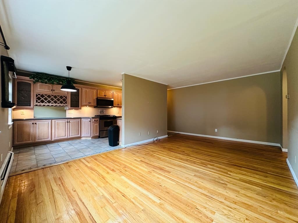 Condominium at 288 Regency Park Dr # 288, Agawam MA 01001, Agawam, photo 8 of 24