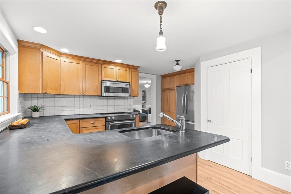 53 Lake Street, Winchester MA 01890 photo 18