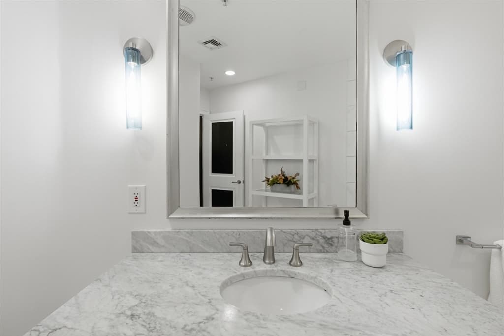 Condominium at 55 Temple Pl # 4, Boston MA 02111, photo 23 of 37