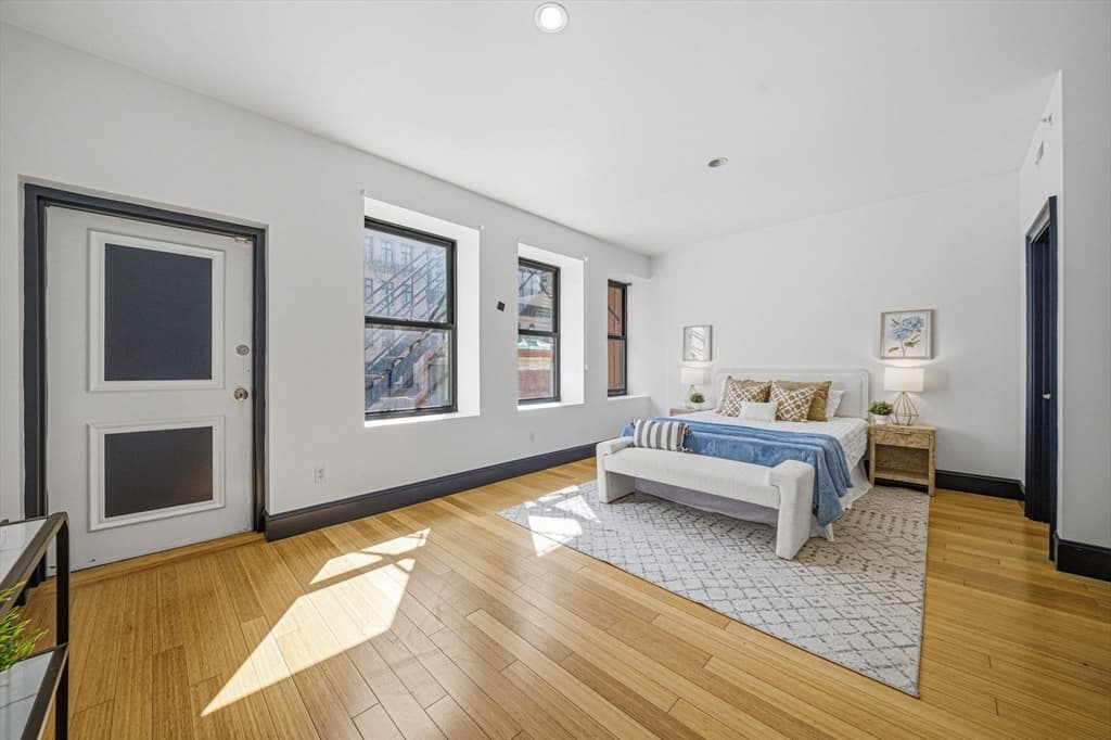 Condominium at 55 Temple Pl # 4, Boston MA 02111, photo 16 of 37