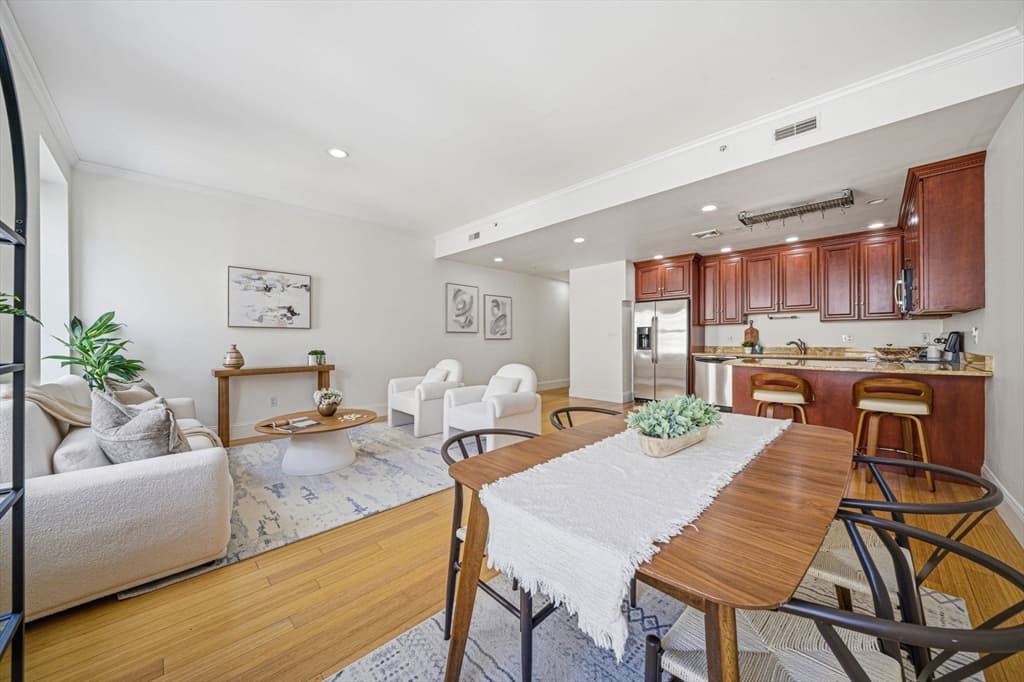 55 Temple Pl # 4, Boston MA 02111