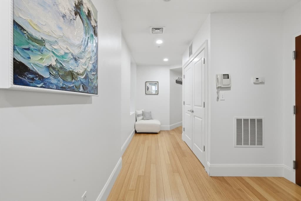 Condominium at 55 Temple Pl # 4, Boston MA 02111, photo 24 of 37