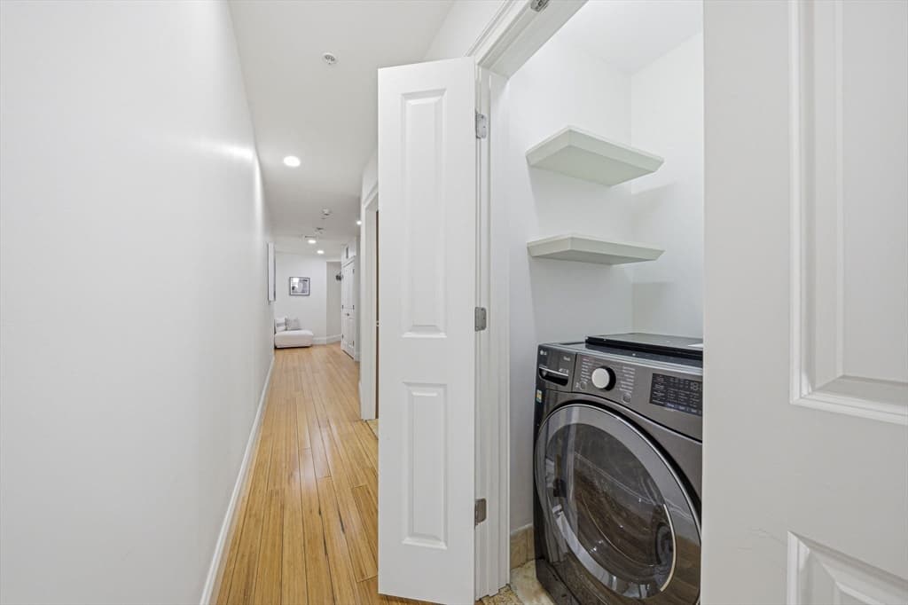 Condominium at 55 Temple Pl # 4, Boston MA 02111, photo 11 of 37
