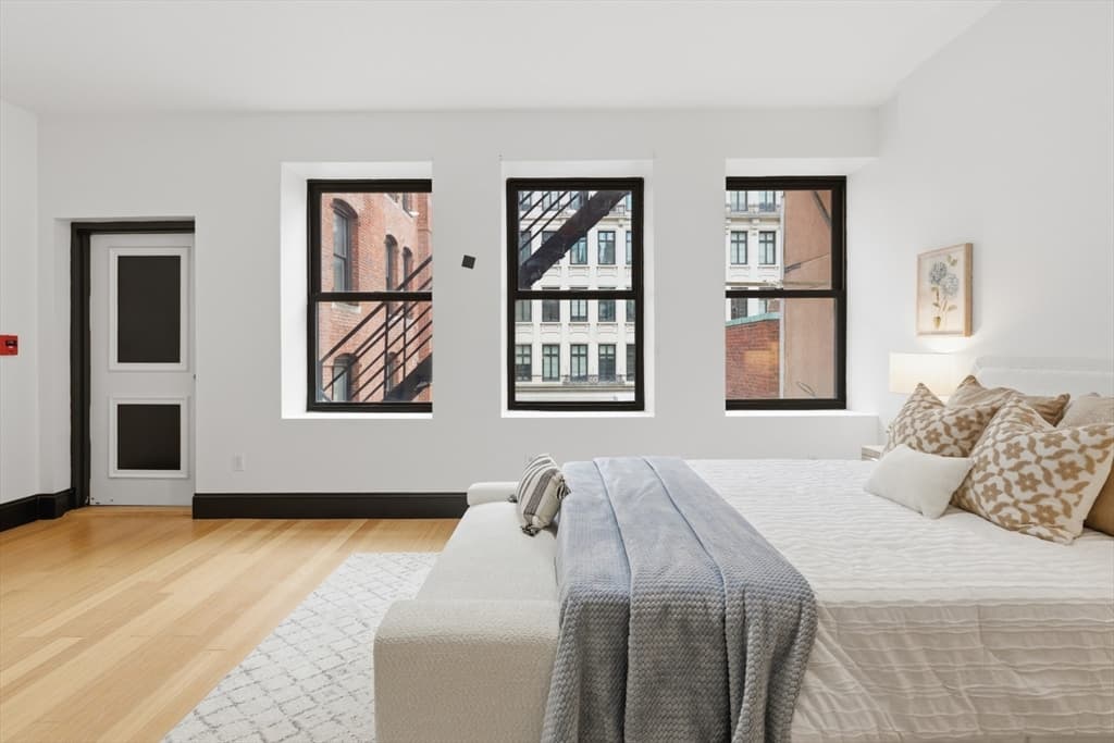 Condominium at 55 Temple Pl # 4, Boston MA 02111, photo 19 of 37