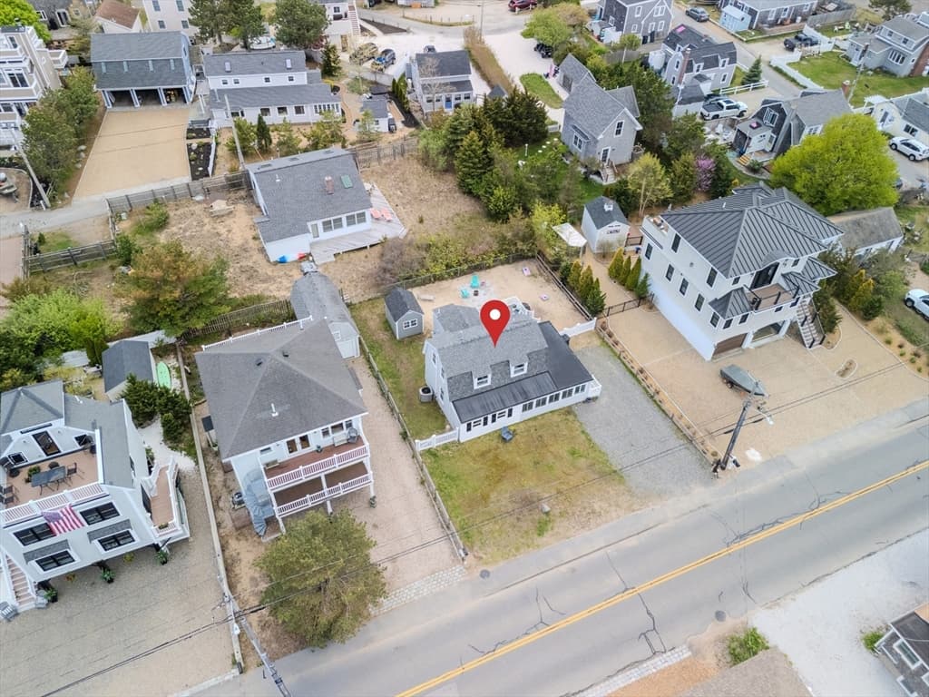 Single Family Residence at 237 Northern Blvd, Newburyport MA 01950, photo 37 of 38