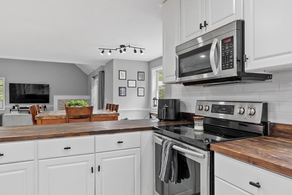 Single Family Residence at 731 Foster Rd, Ashby MA 01431, Ashby, photo 12 of 42