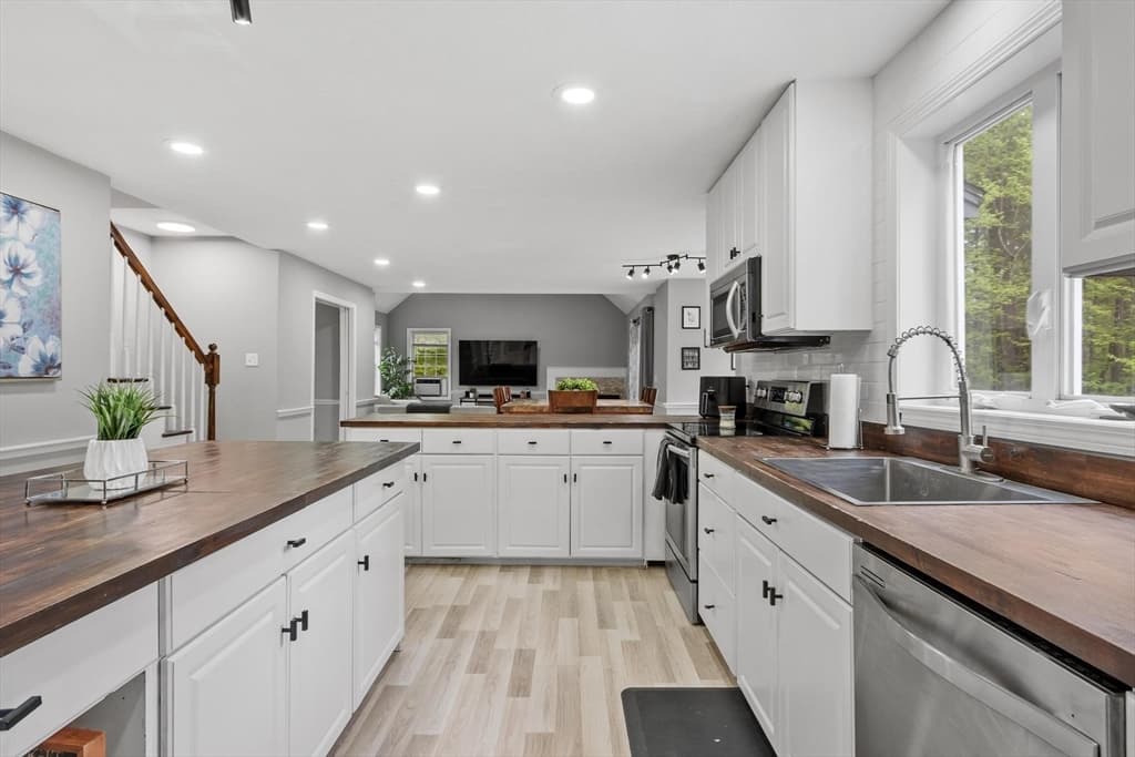 Single Family Residence at 731 Foster Rd, Ashby MA 01431, Ashby, photo 11 of 42
