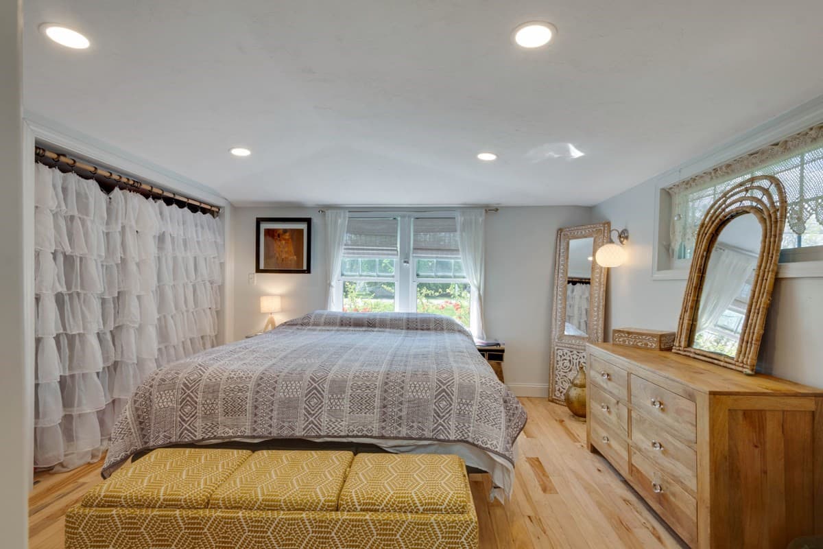 Single Family Residence at 1028 Ocean Street, Marshfield MA 02050, photo 14 of 42