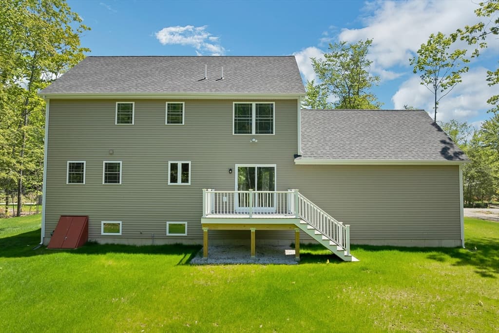 Single Family Residence at 15 Bald Hill Rd, Raymond NH 03077, Raymond, photo 5 of 39