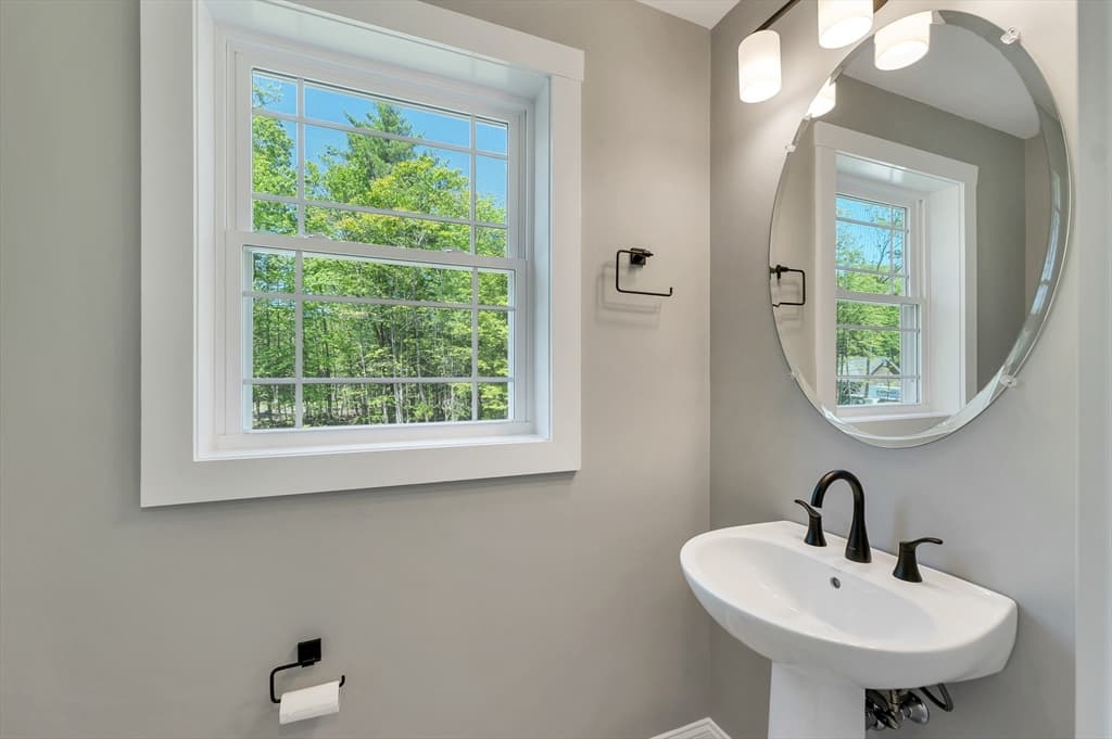 Single Family Residence at 15 Bald Hill Rd, Raymond NH 03077, Raymond, photo 24 of 39