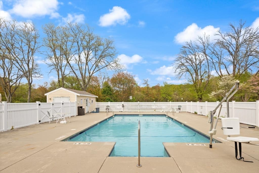 Condominium at 575 Broad St # 312, Weymouth MA 02189, photo 28 of 29