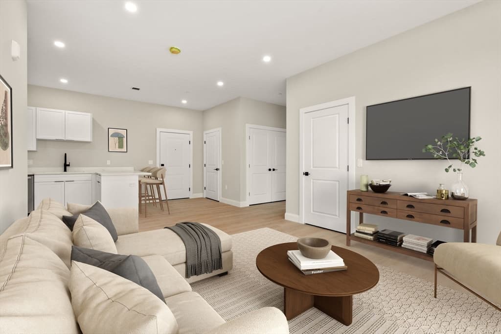Condominium at 7 Cross St # 306, Wilmington MA 01887, photo 2 of 13