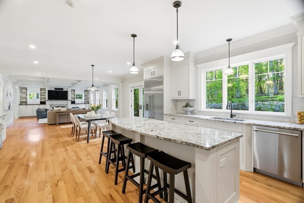 Single Family Residence at 6 Flintlock Rd, Lexington MA 02420, Lexington, photo 12 of 39