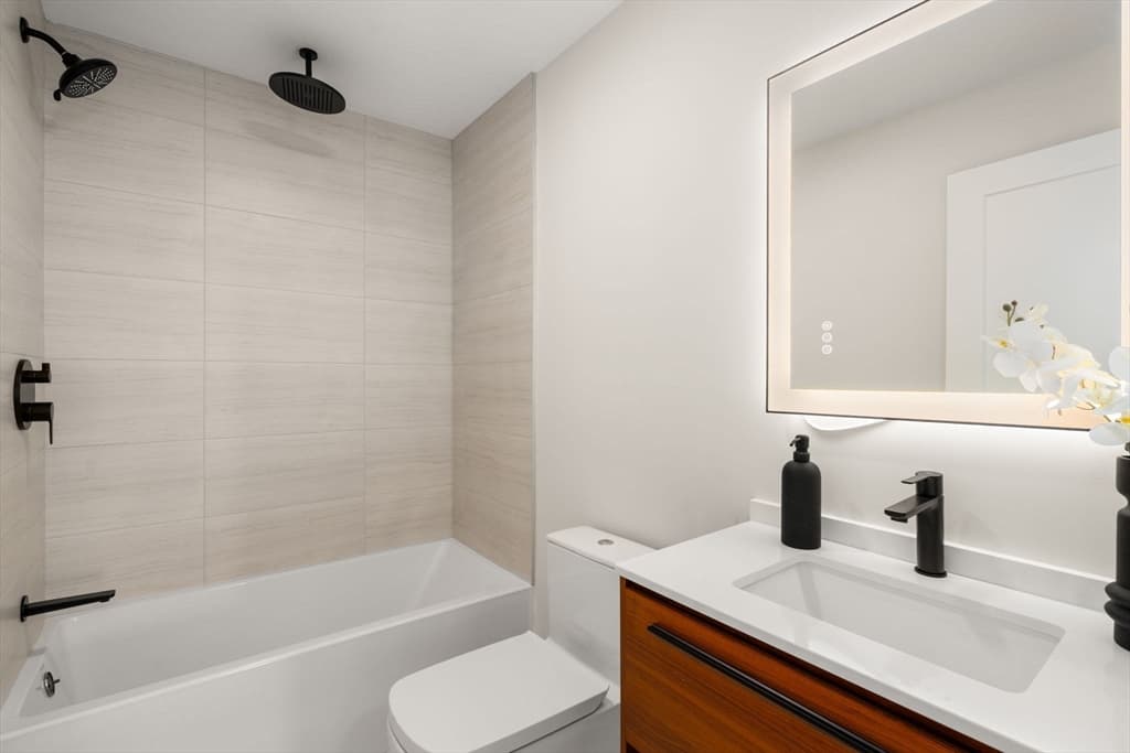 Single Family Residence at 11 Billow Ave # 11, Revere MA 02151, photo 10 of 35