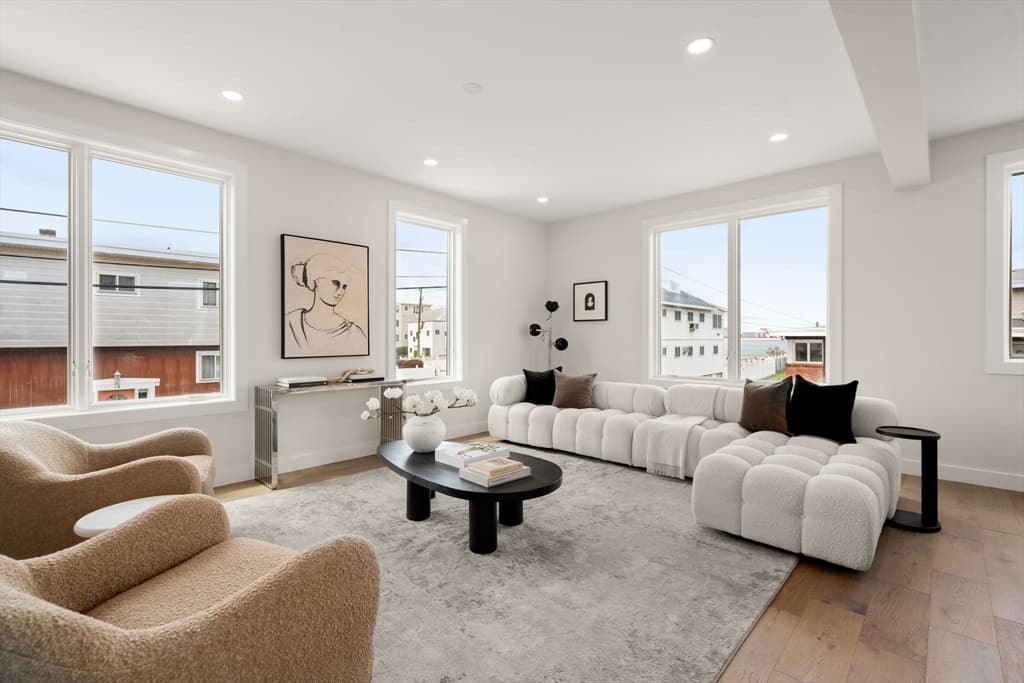 Single Family Residence at 11 Billow Ave # 11, Revere MA 02151, photo 4 of 35