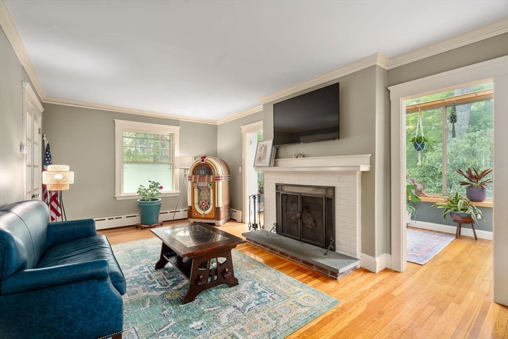 Single Family Residence at 98 Brook Street, Wellesley MA 02482, photo 12 of 30