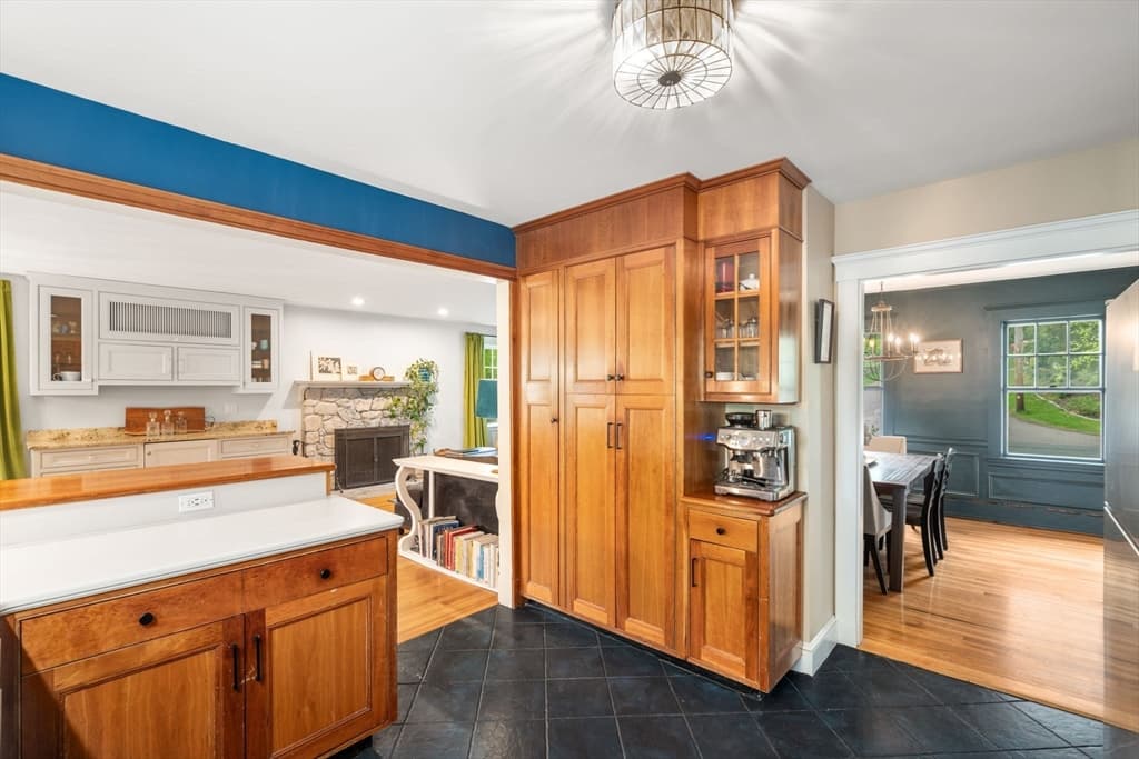 Single Family Residence at 98 Brook Street, Wellesley MA 02482, photo 5 of 30