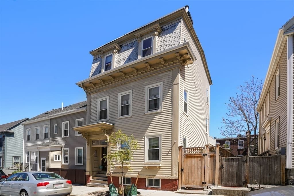 Condominium at 79 Pearl Street # 3, Boston MA 02129, photo 16 of 17