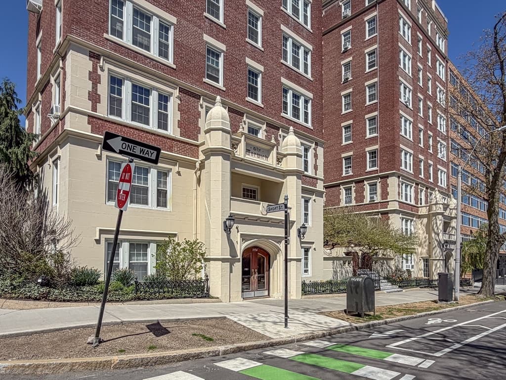 Condominium at 1450-1454 Beacon St # 644, Brookline MA 02446, photo 27 of 28