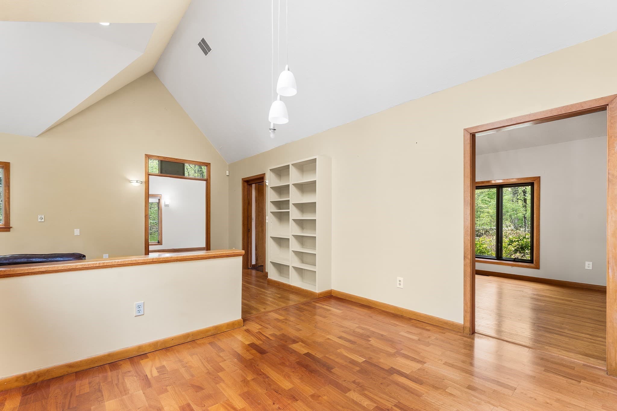 Single Family Residence at 320 Nagog Hill Rd, Acton MA 01720, photo 6 of 39